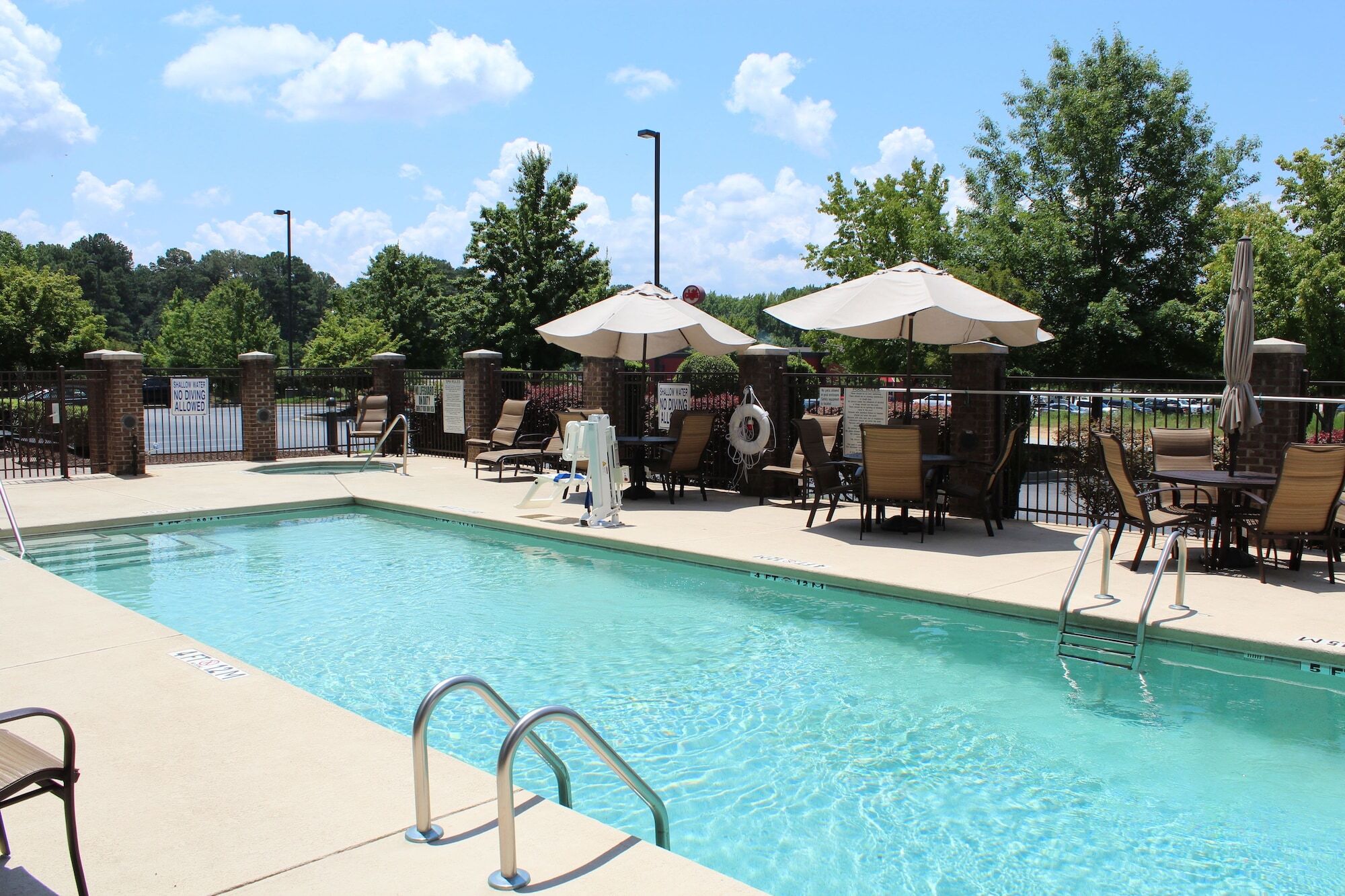 Wingate By Wyndham Columbia/Lexington Hotel Exterior foto